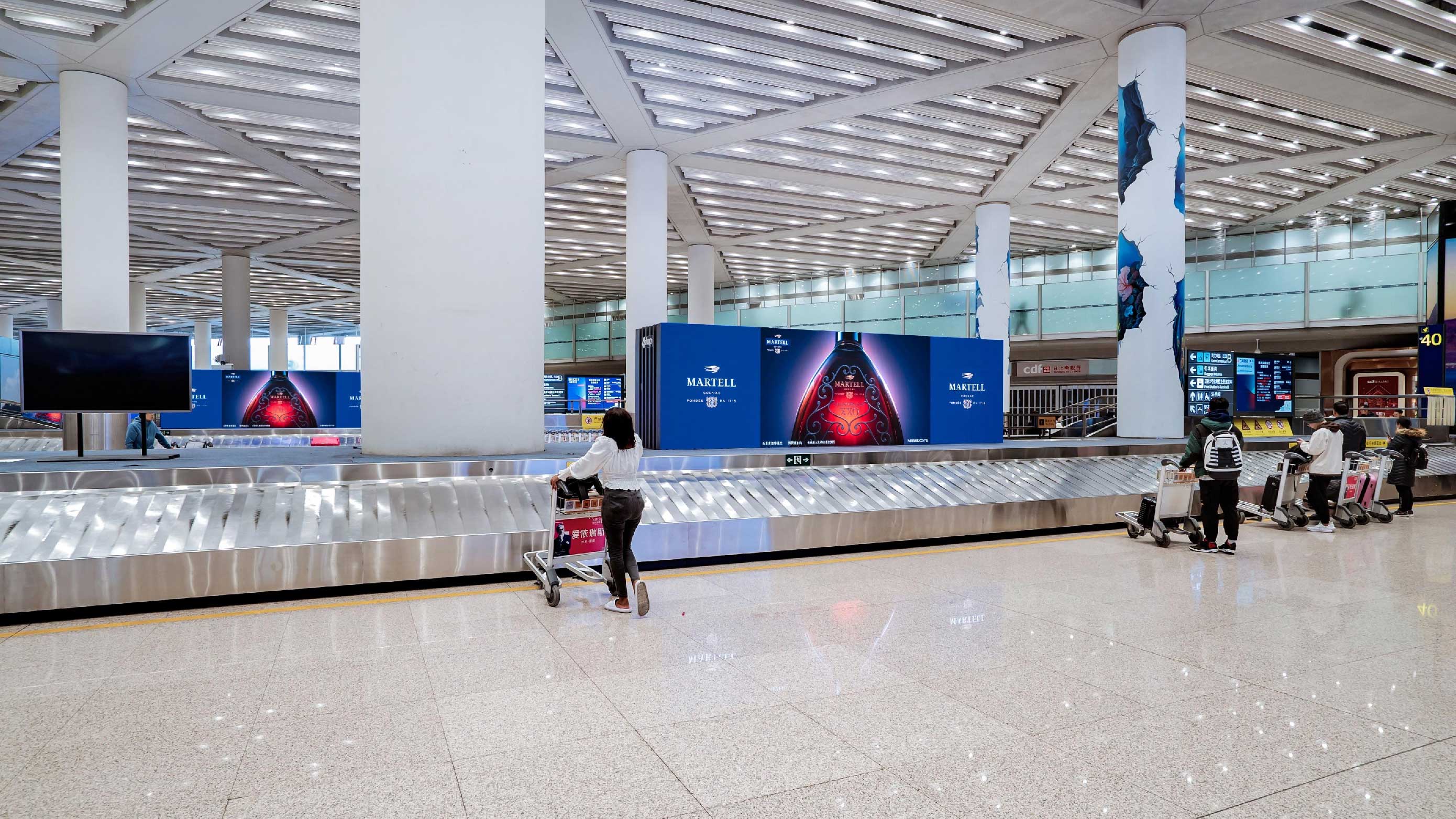北京首都国际机场T3国内行李提取厅LED广告三